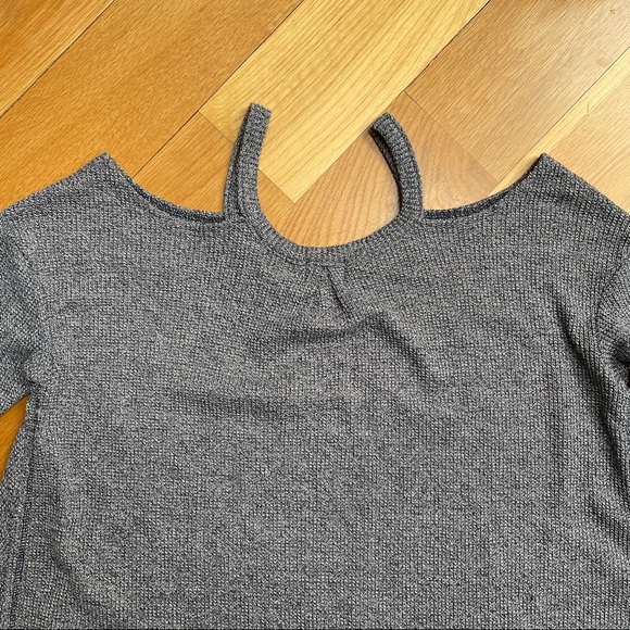 Anthropologie Deletta Hi-Low Cold Shoulder Sweater - Picture 4 of 7